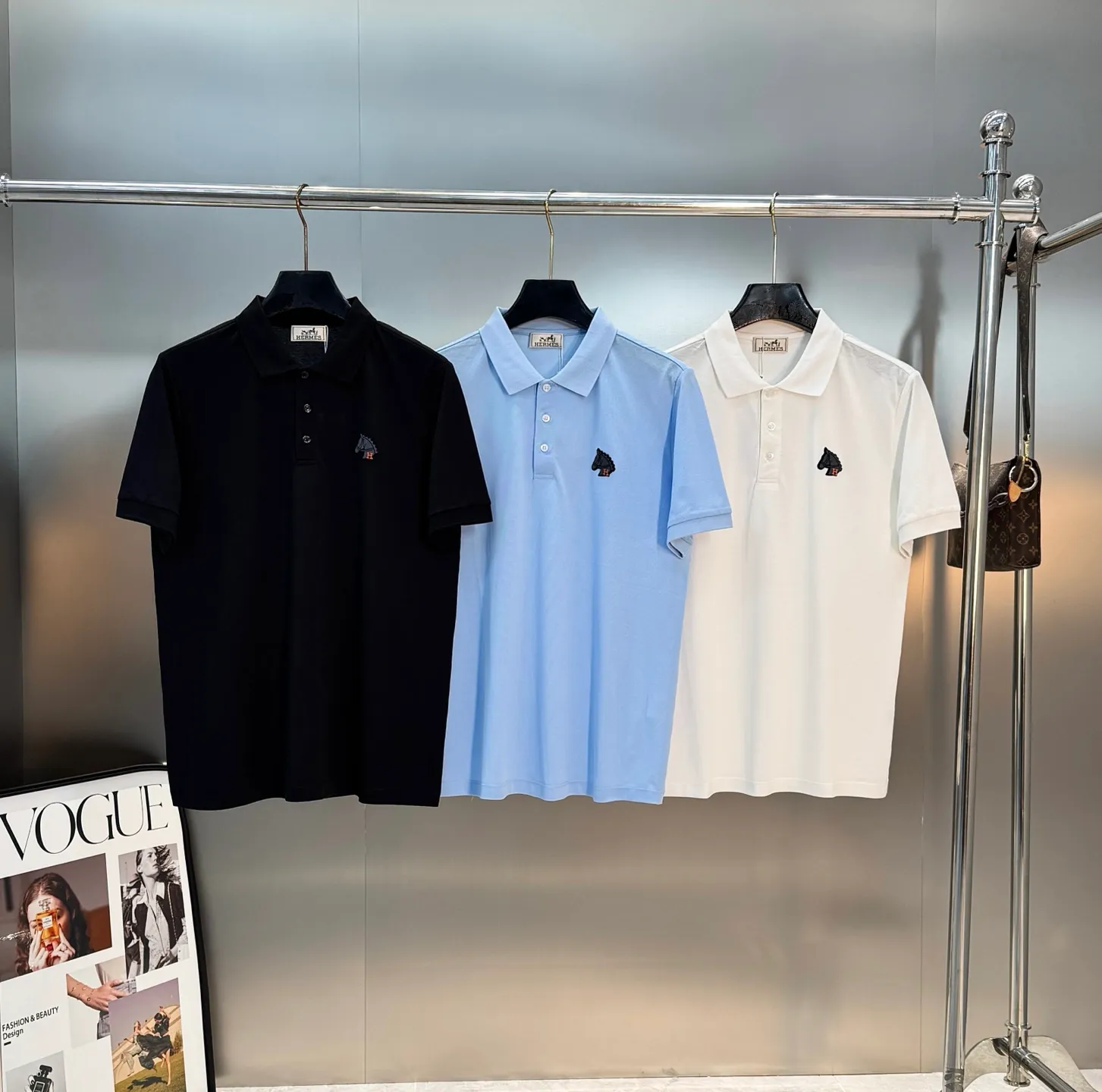 ⚜️HERMES New Arrival Polo ，Classic + ， 。 ， ✨ Breathable ， OK！ ， ， Versatile。Light Blue ， ， 👍🏻 ！ ：White. .Black.Sizes：M-3XL（S 4XL ） ❗️175/140 L